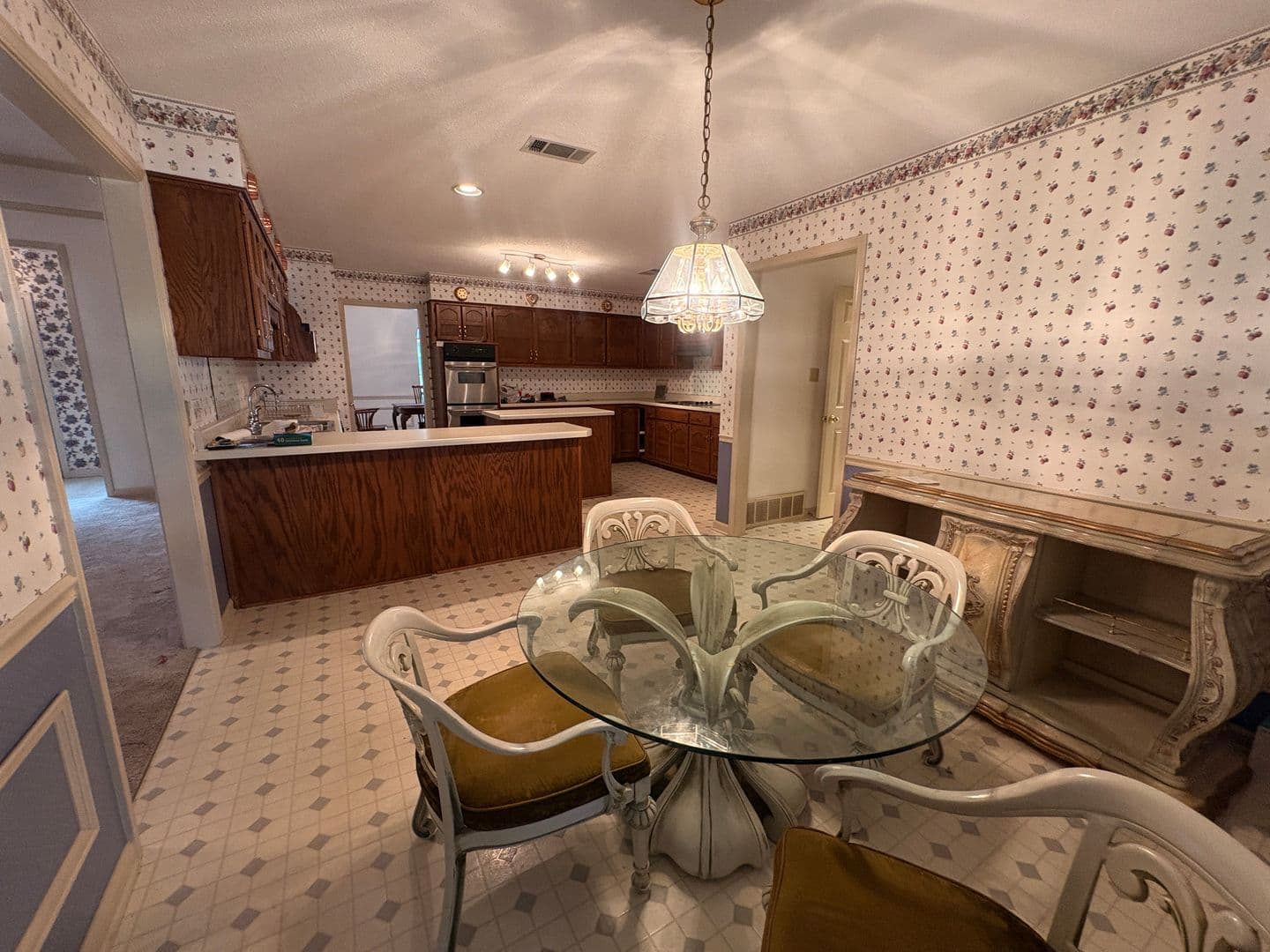 Bartlett House: 2616 Charles Bryan Road