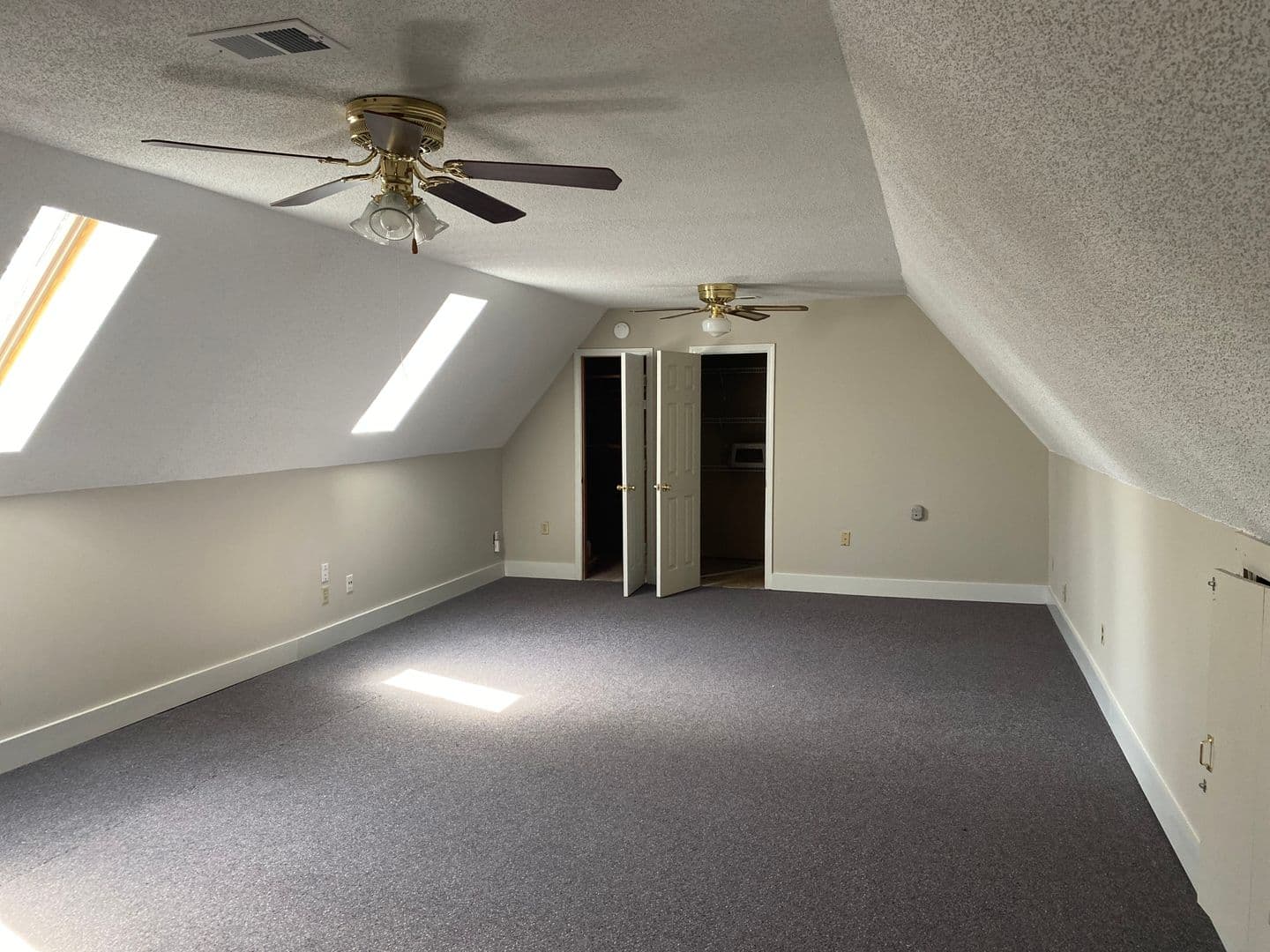Collierville House: 857 Hickory Oaks Cr