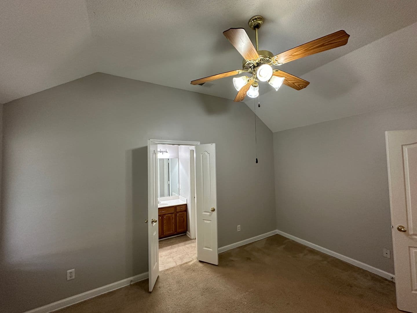 Cordova House: 1098 Breezy Valley