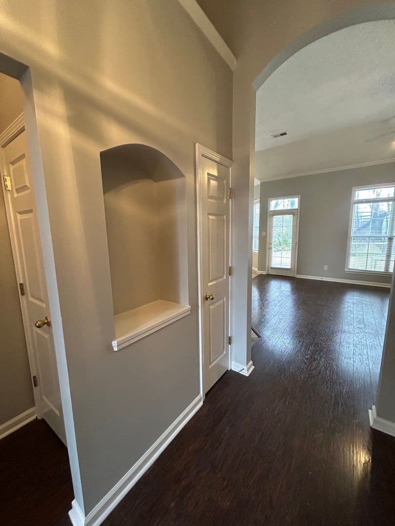Cordova House: 9204 Acadia Place