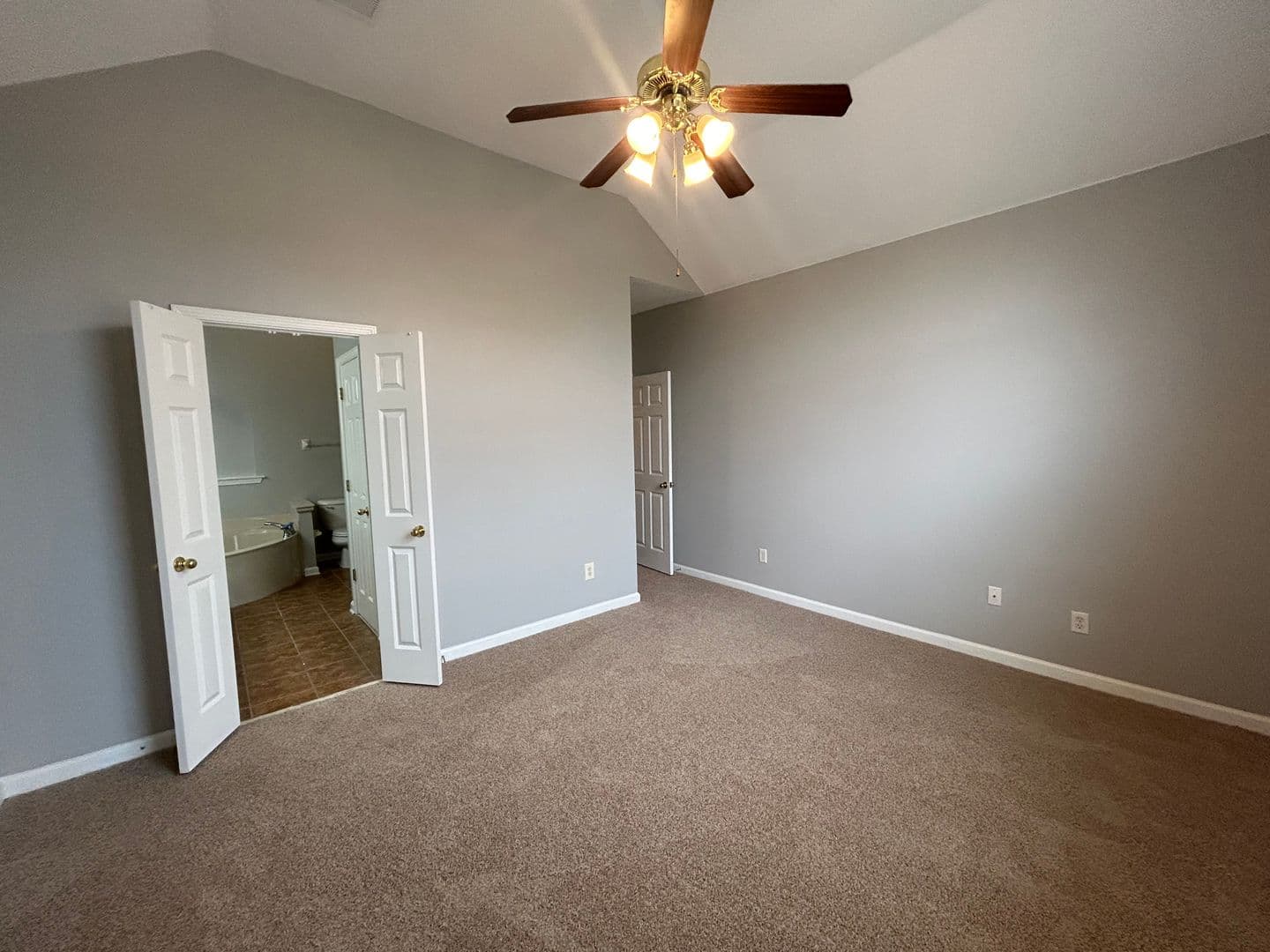 Cordova House: 9204 Acadia Place
