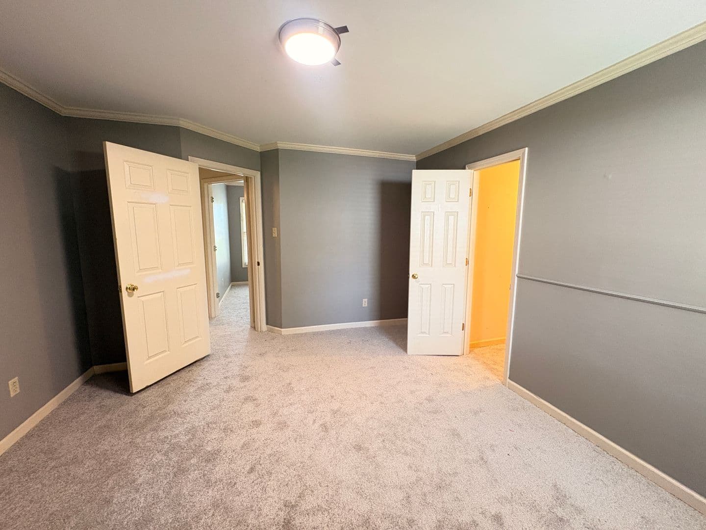 Cordova House: 1850 Wood Oak Dr