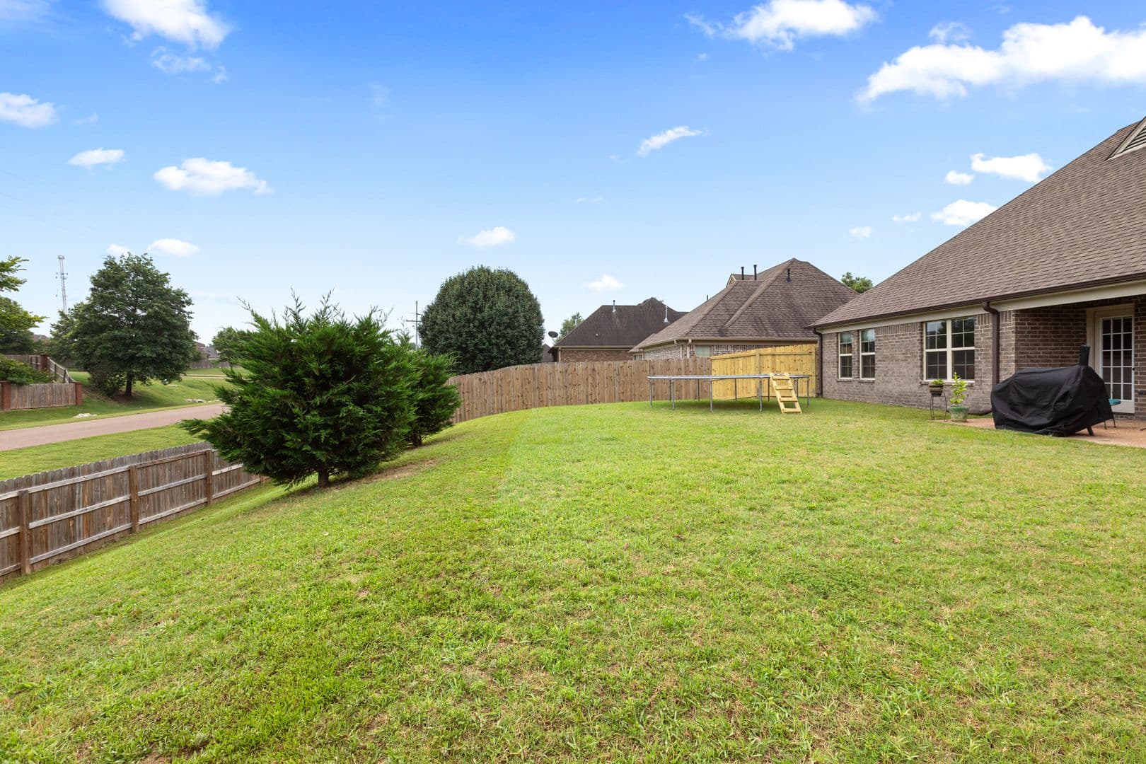 Southaven House: 3510 Champion Hills Dr