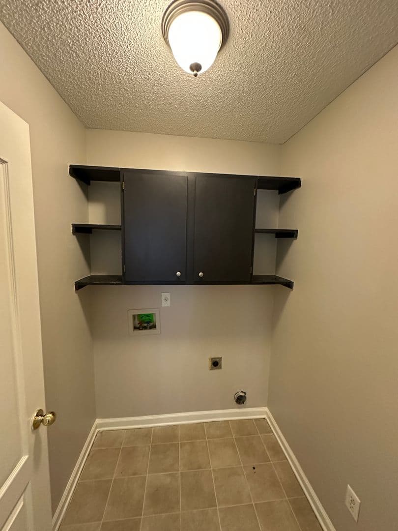 Cordova House: 1098 Breezy Valley
