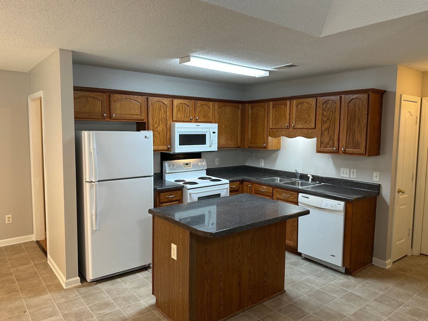 Cordova House: 1098 Breezy Valley