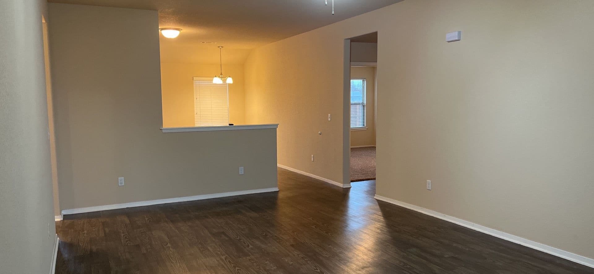 Bentonville House: 6300 SW Chalkstone Rd.