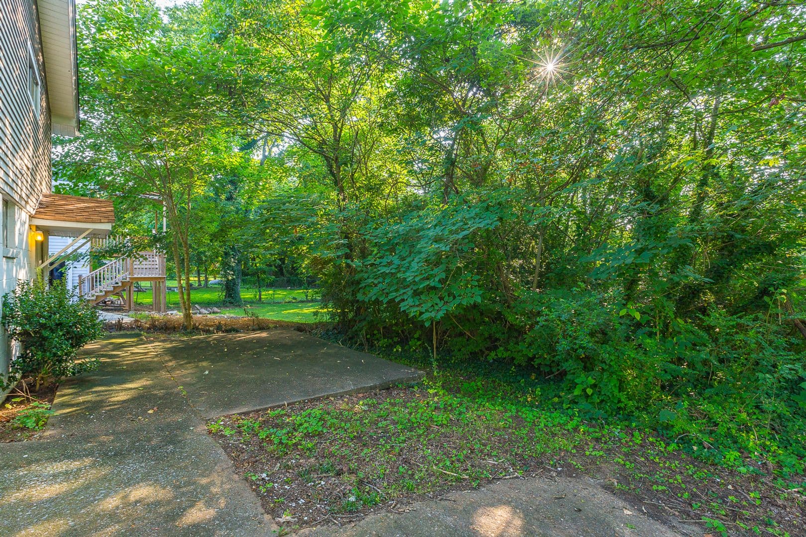 Chattanooga House: 5232 Central Avenue