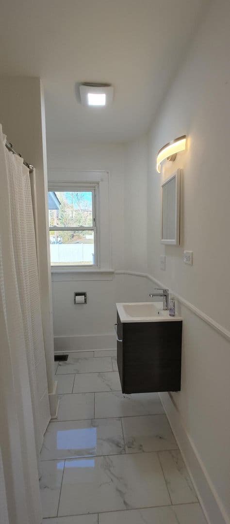 Chattanooga House: LEASE ONLY - 2219 Lyndon Ave.