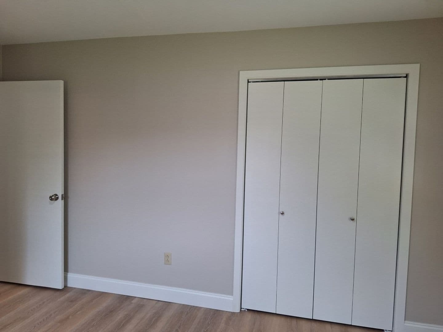 Knoxville House: 6826 Dorchester Drive