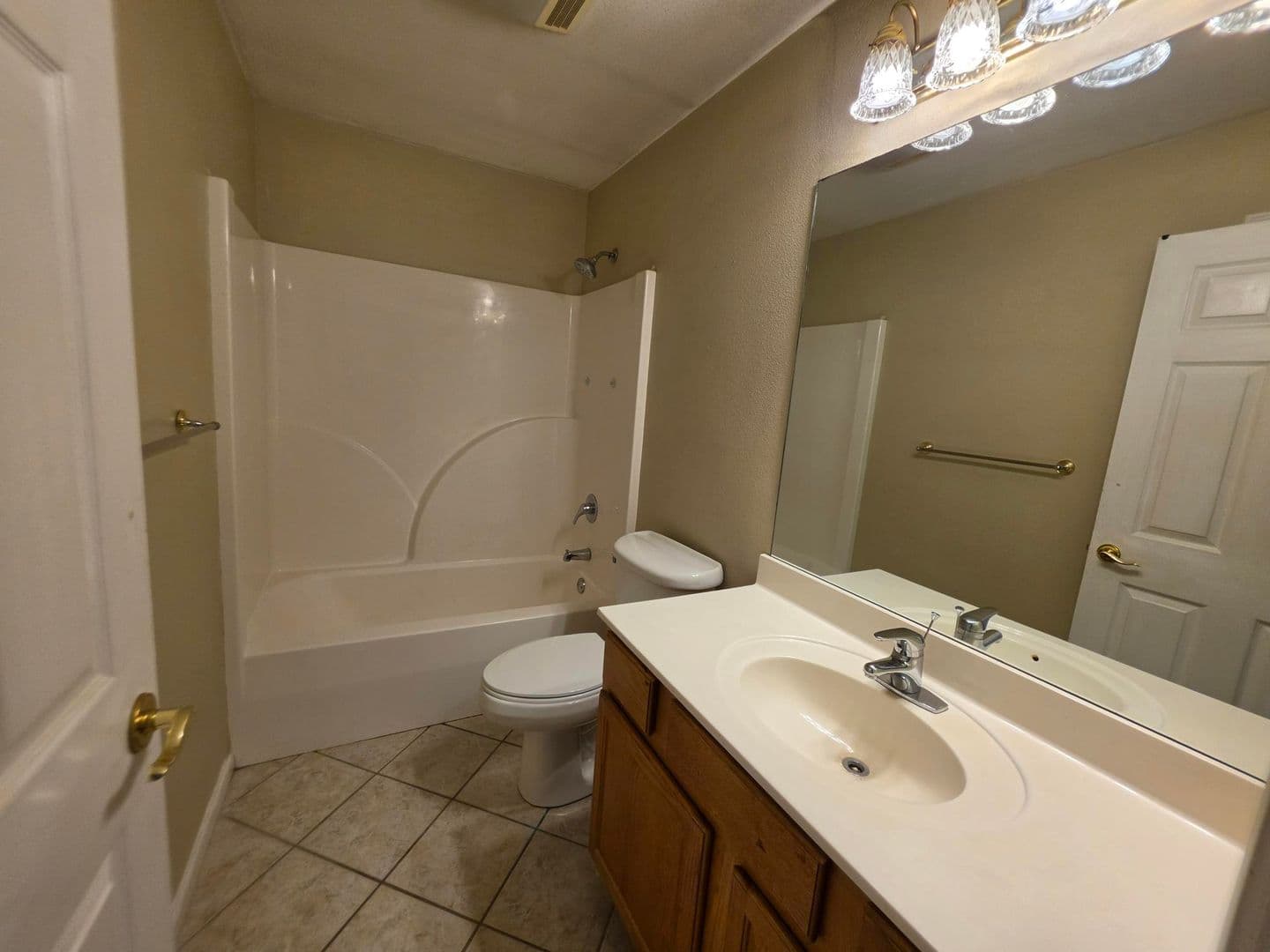 Hot Springs Condo: 208 Southridge Lane B4