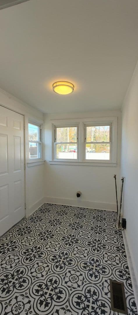 Chattanooga House: LEASE ONLY - 2219 Lyndon Ave.