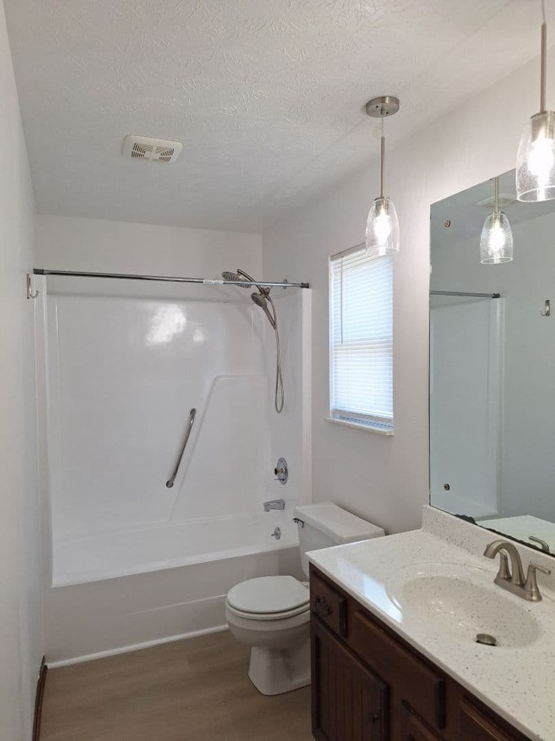 Knoxville House: 11401 Rock Springs Dr.