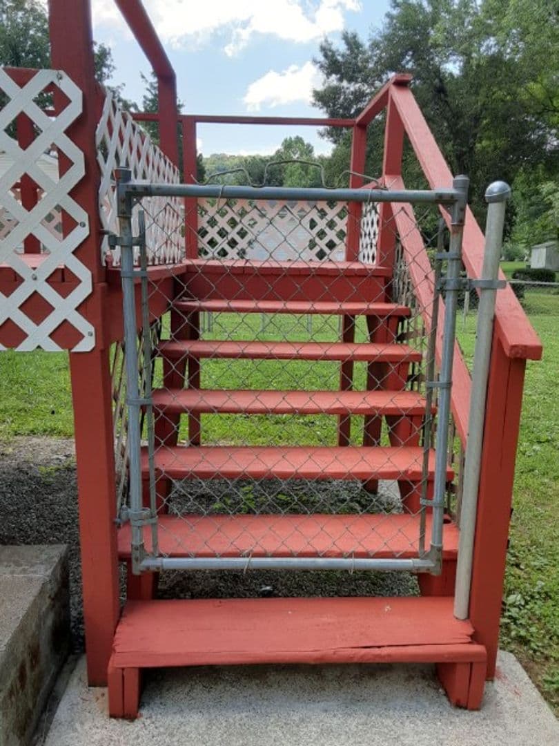 Oak Ridge House: 167 Louisiana Avenue