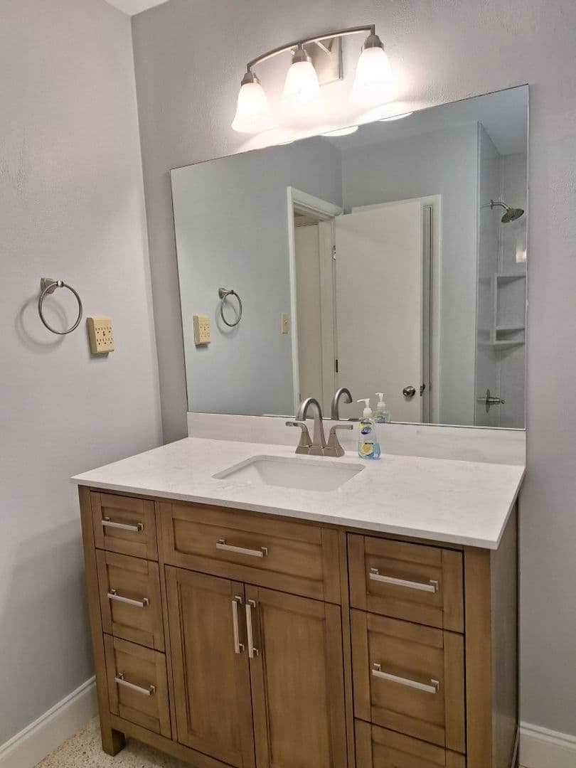 Knoxville House: 6826 Dorchester Drive
