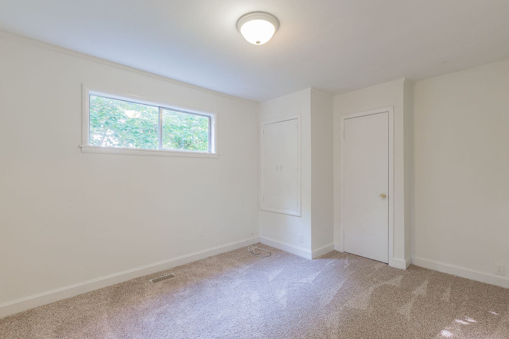 Chattanooga House: 5232 Central Avenue
