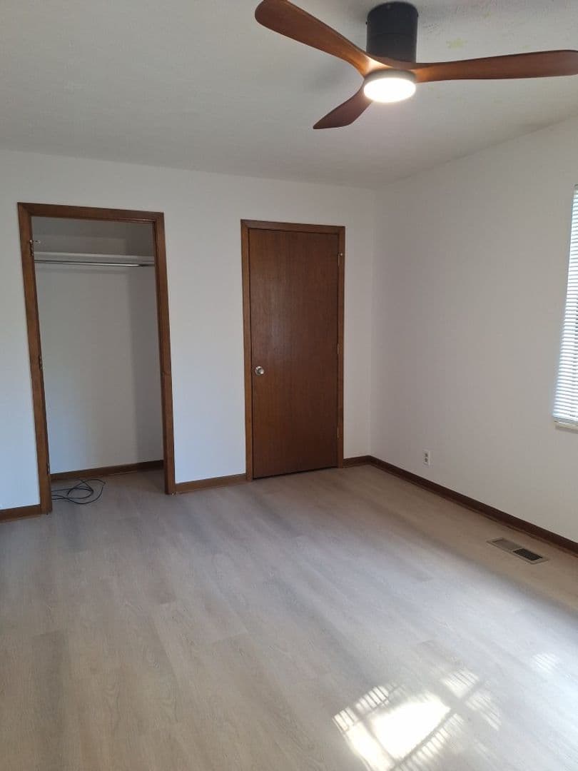 Knoxville House: 11401 Rock Springs Dr.