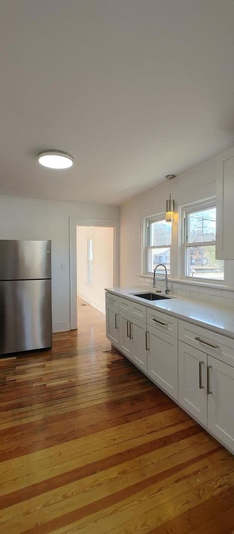 Chattanooga House: LEASE ONLY - 2219 Lyndon Ave.