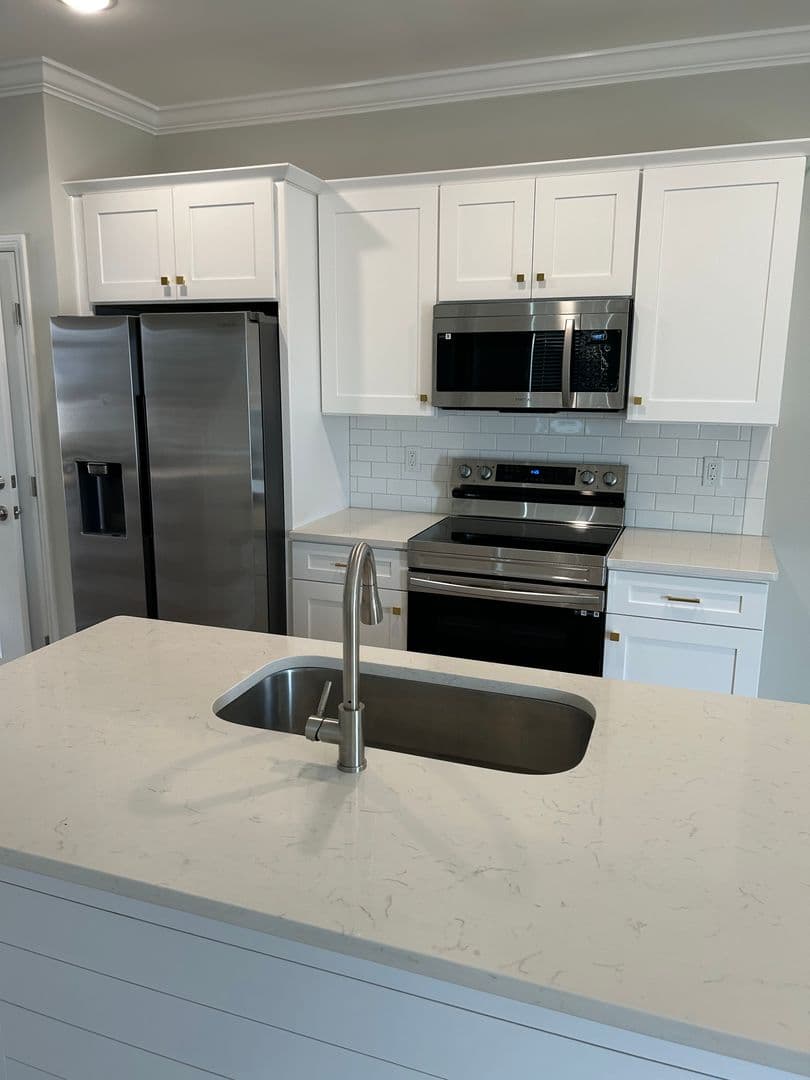 Cleveland House: 3217 Green Turtle Ln. NE