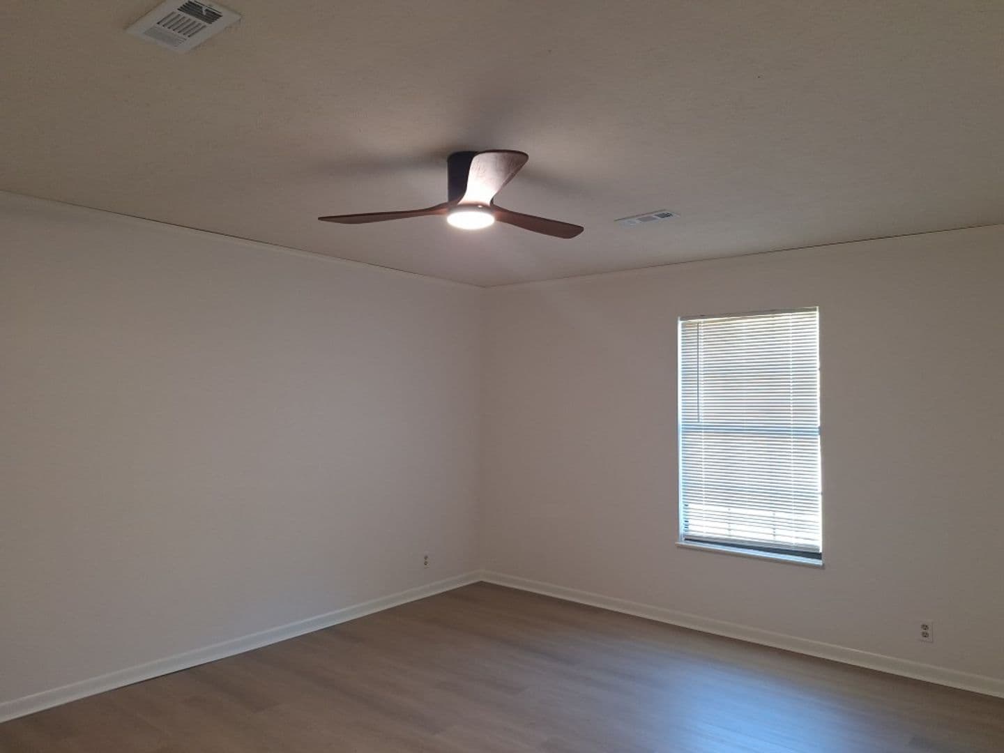 Knoxville House: 11401 Rock Springs Dr.