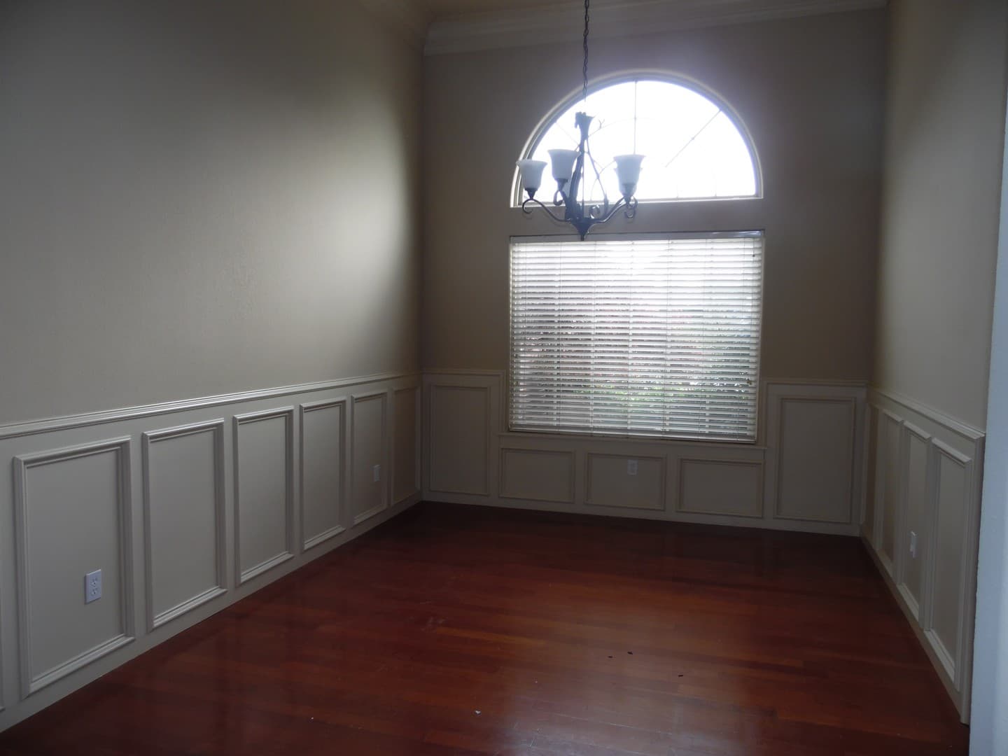 Rogers House: 5301 S Stone Bay Ct