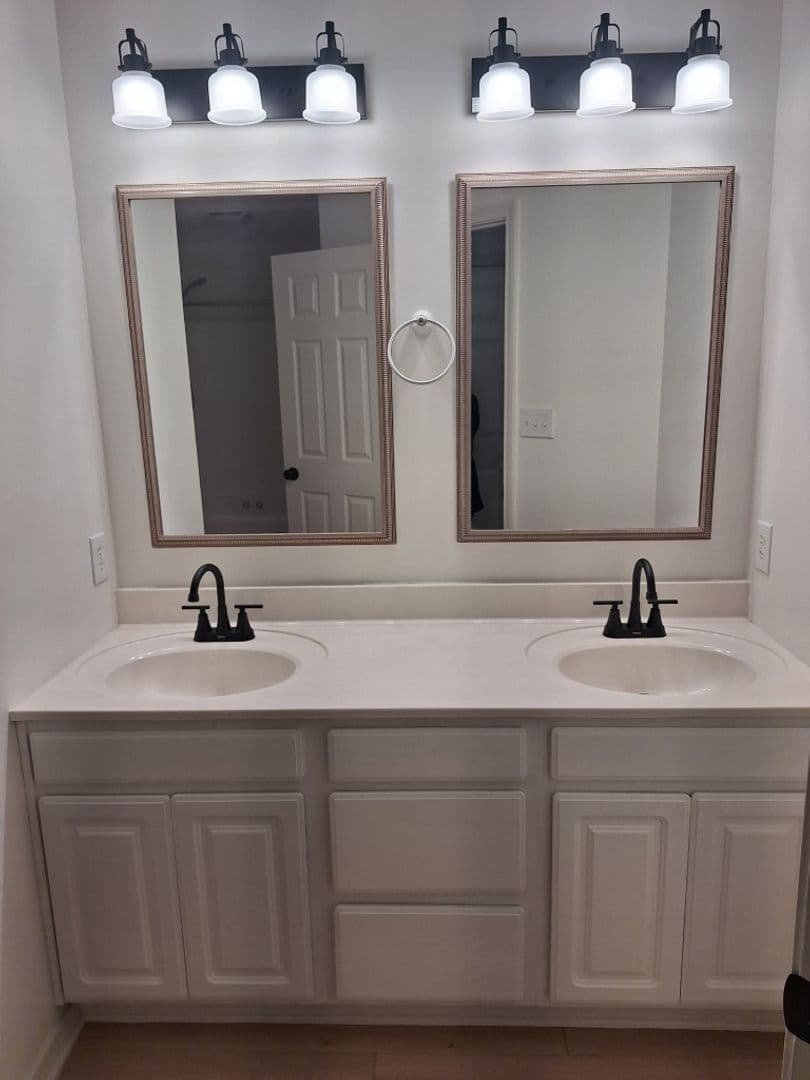 Knoxville House: 1720 Cape Brittany Way