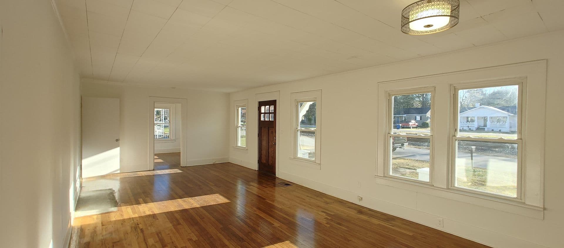 Chattanooga House: LEASE ONLY - 2219 Lyndon Ave.