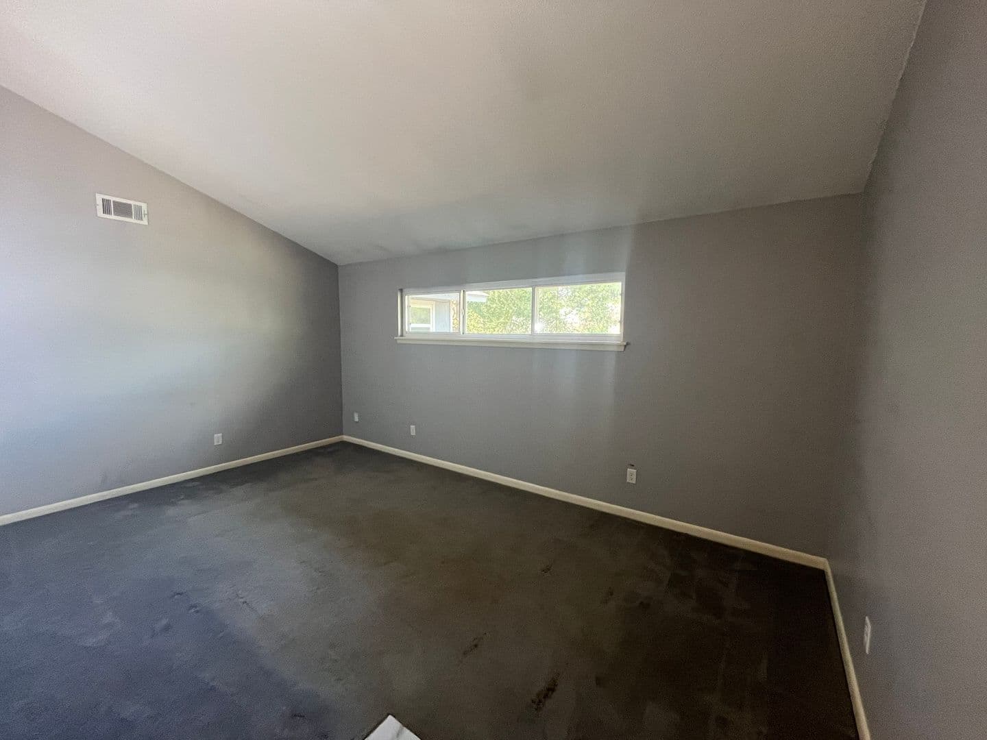 Sherwood House: 8 Lybrand Drive