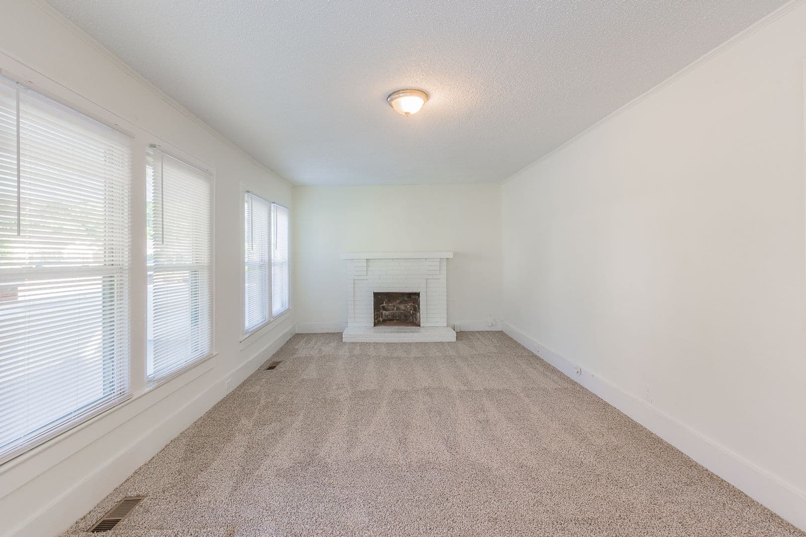 Chattanooga House: 5232 Central Avenue