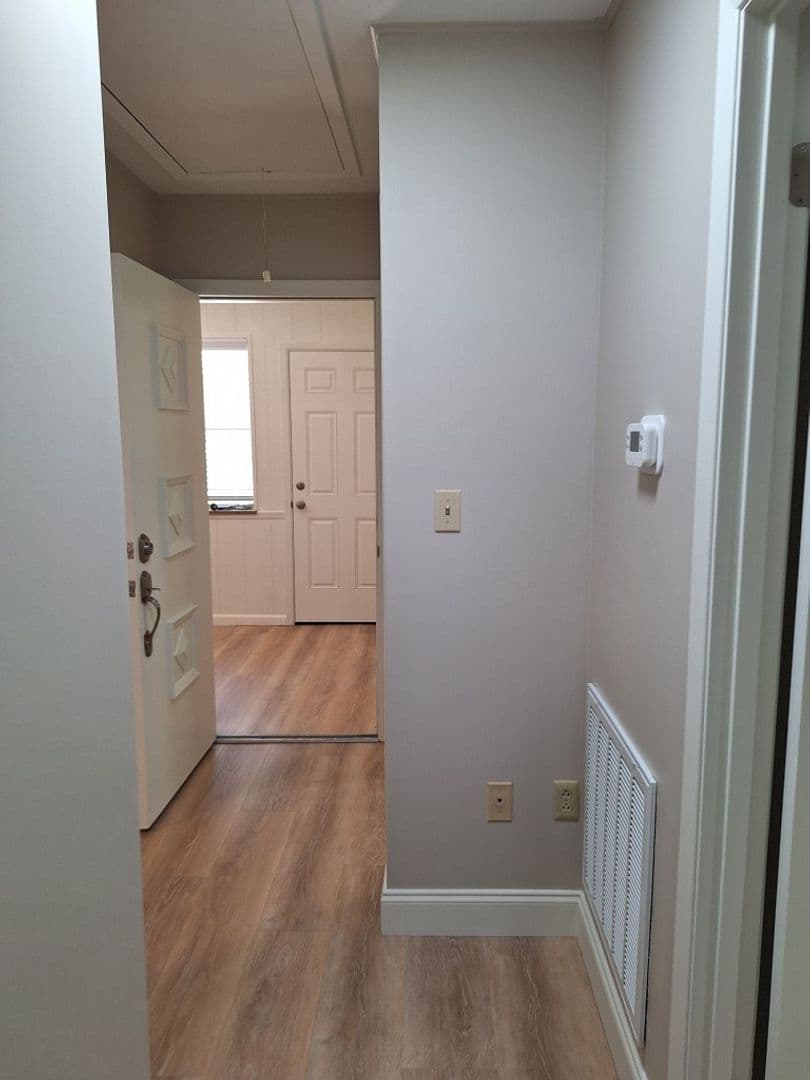 Knoxville House: 6826 Dorchester Drive