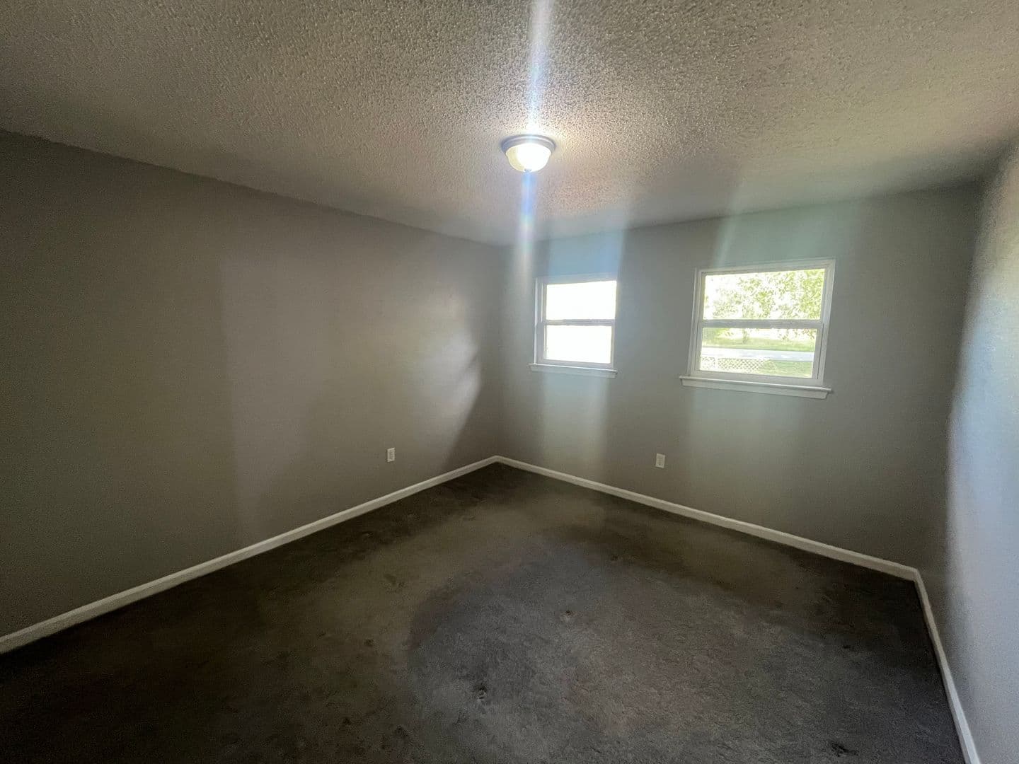 Sherwood House: 8 Lybrand Drive