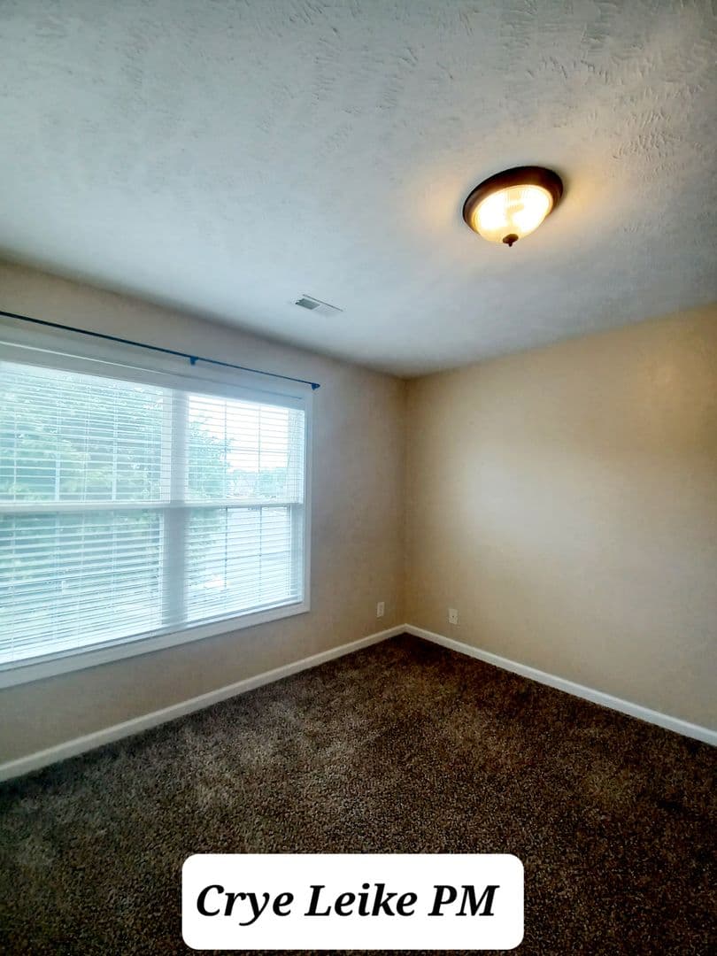Clarksville House: 668 Winding Bluff Way