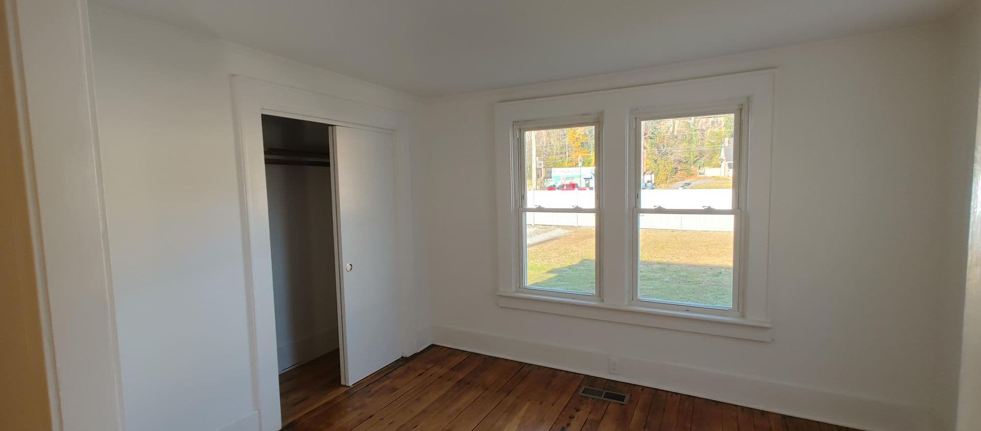 Chattanooga House: LEASE ONLY - 2219 Lyndon Ave.
