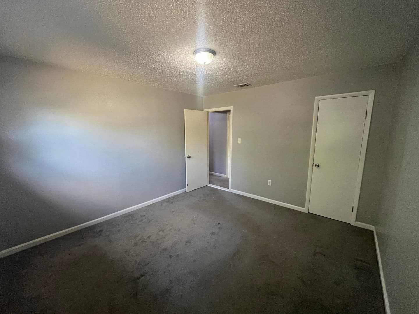 Sherwood House: 8 Lybrand Drive