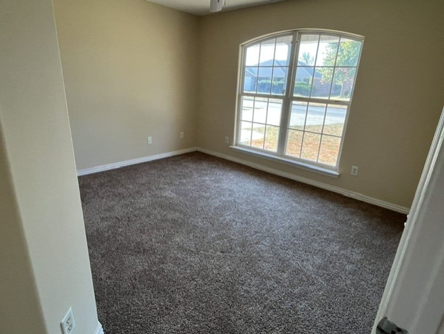 Bentonville House: 3606 SW Carriage Way