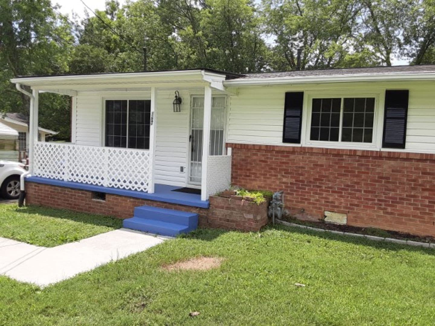 Oak Ridge House: 167 Louisiana Avenue