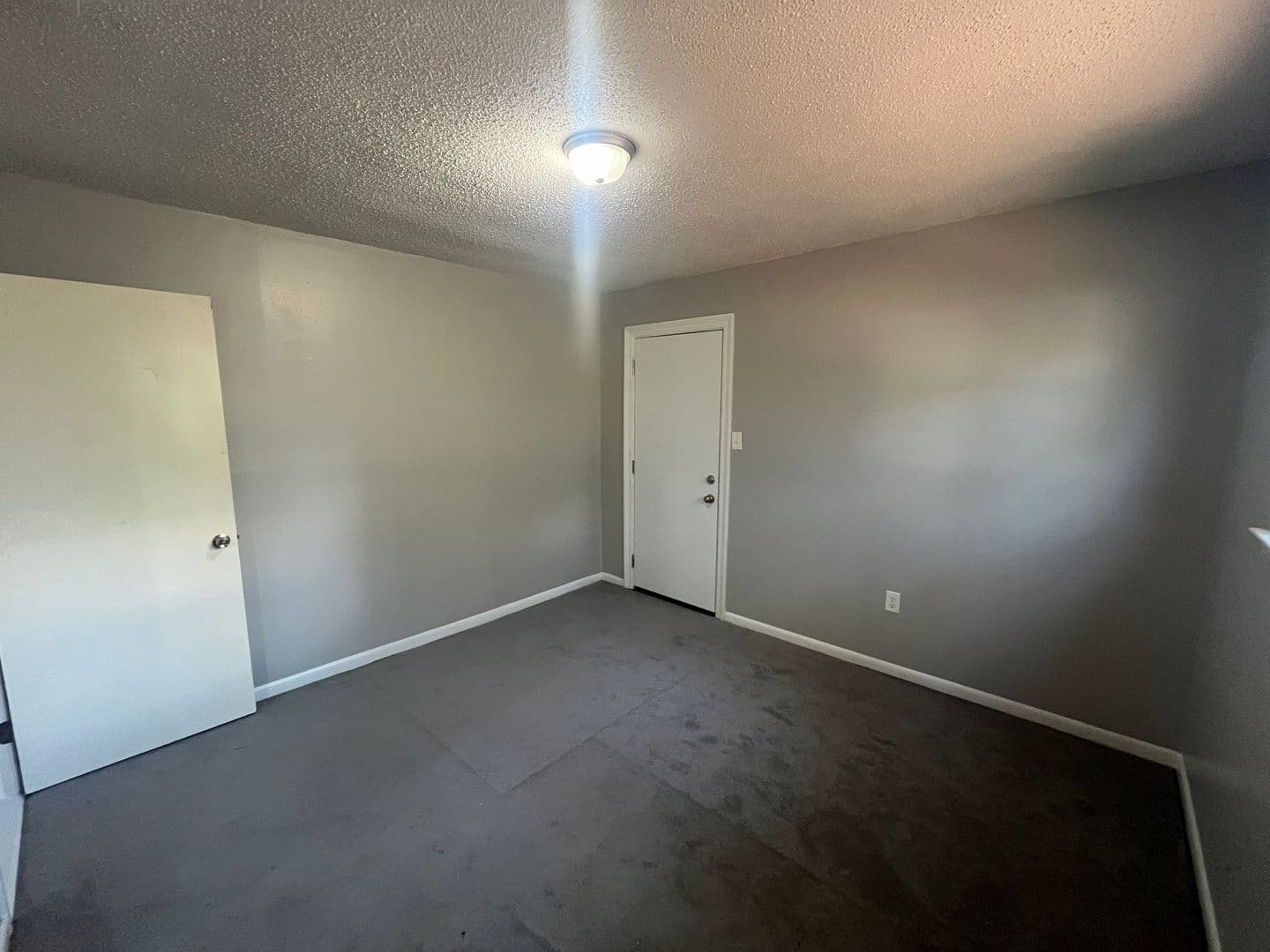 Sherwood House: 8 Lybrand Drive