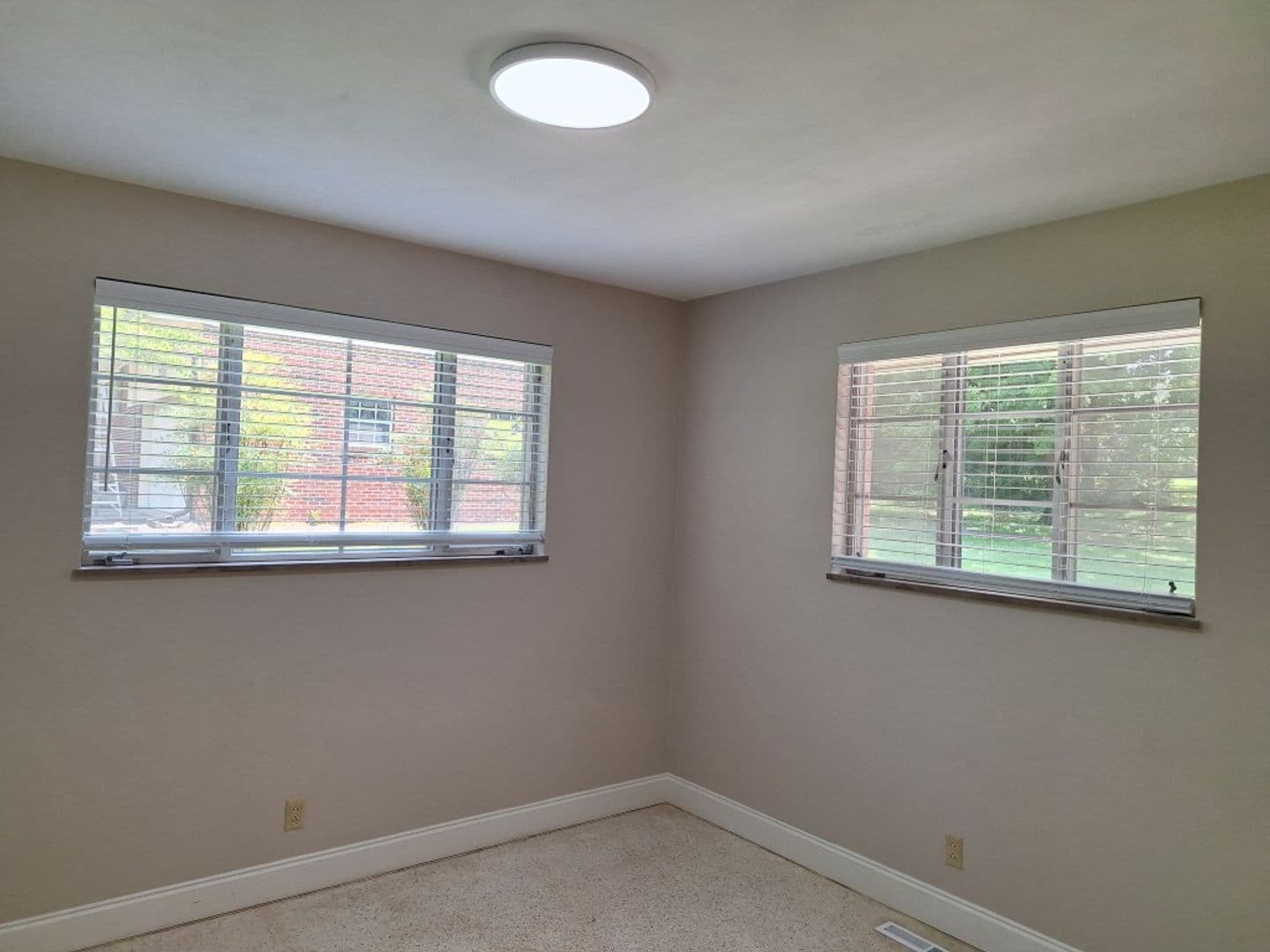 Knoxville House: 6826 Dorchester Drive