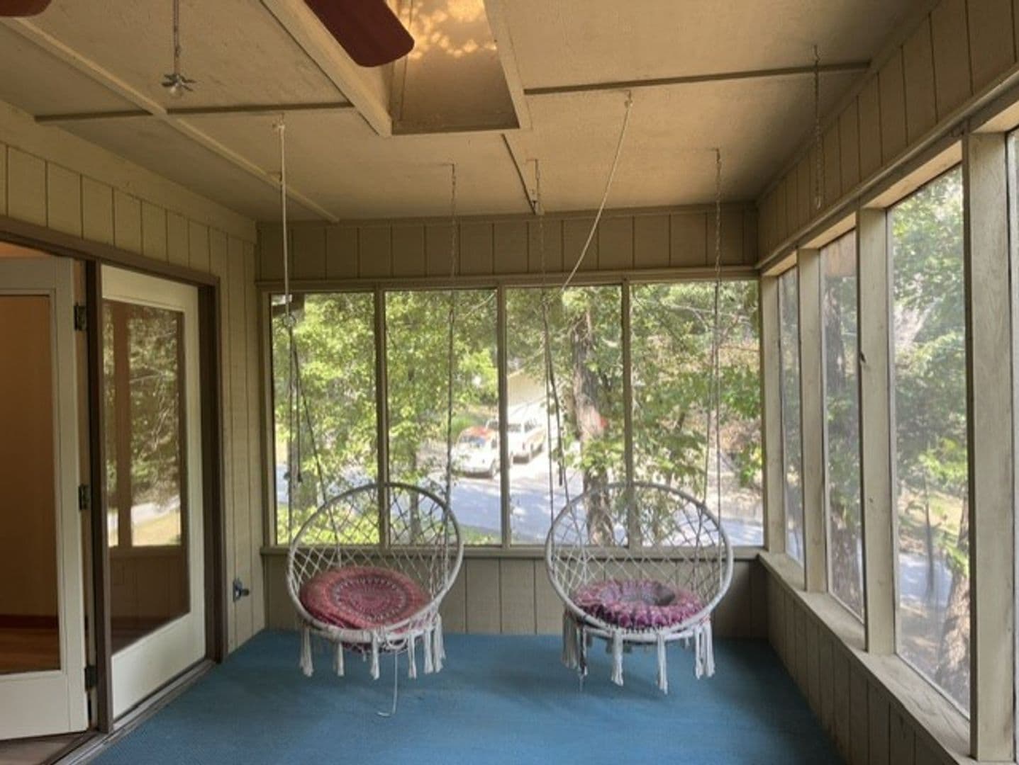 Bella Vista House: 1 Curry Lane