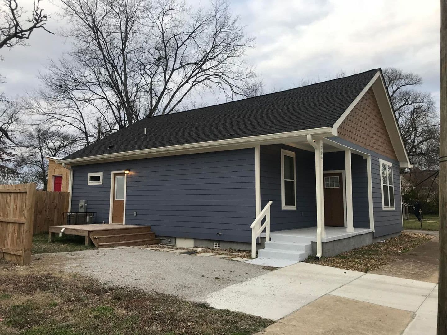 Chattanooga House: 909 S Kelley St.