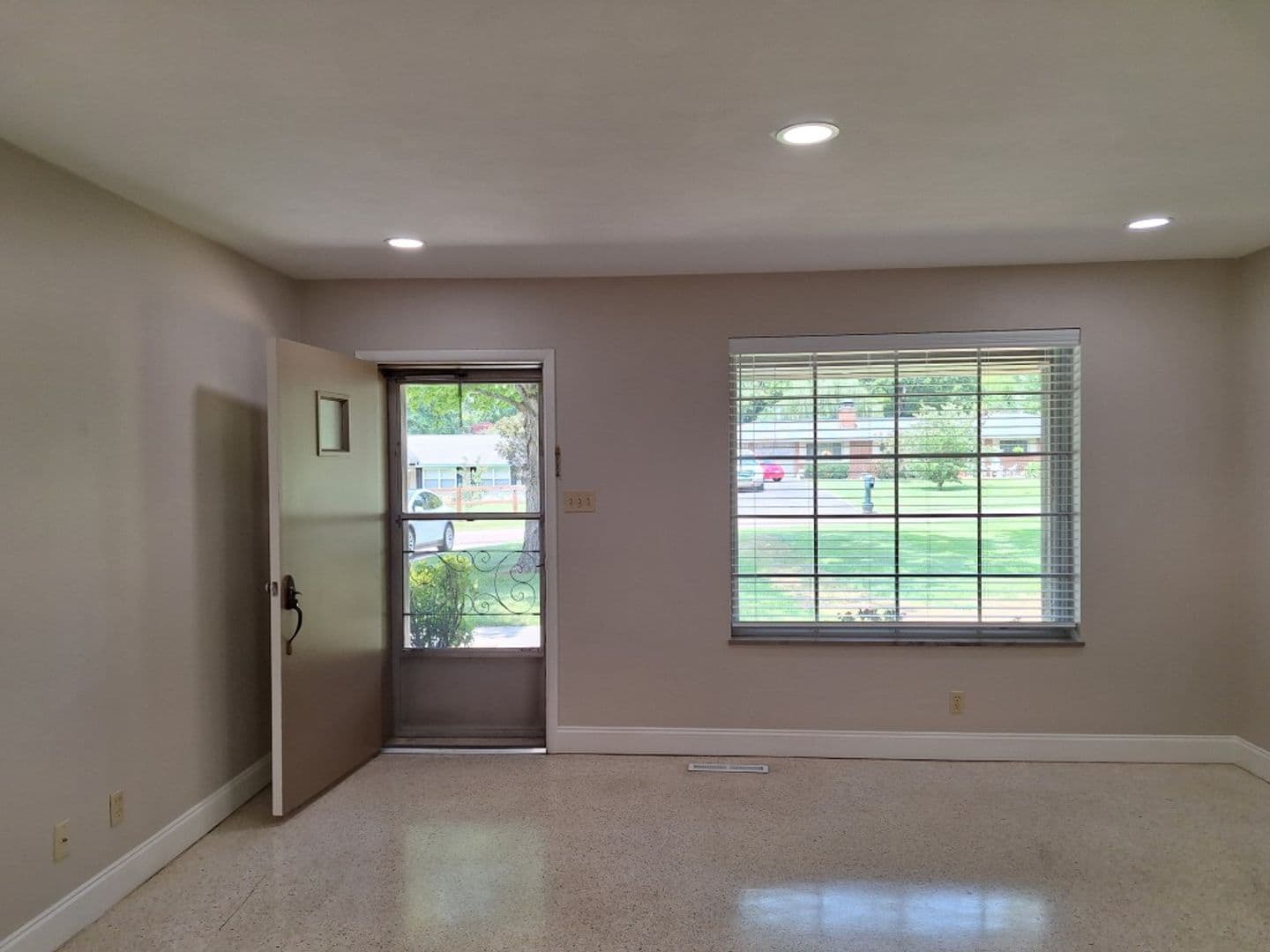 Knoxville House: 6826 Dorchester Drive