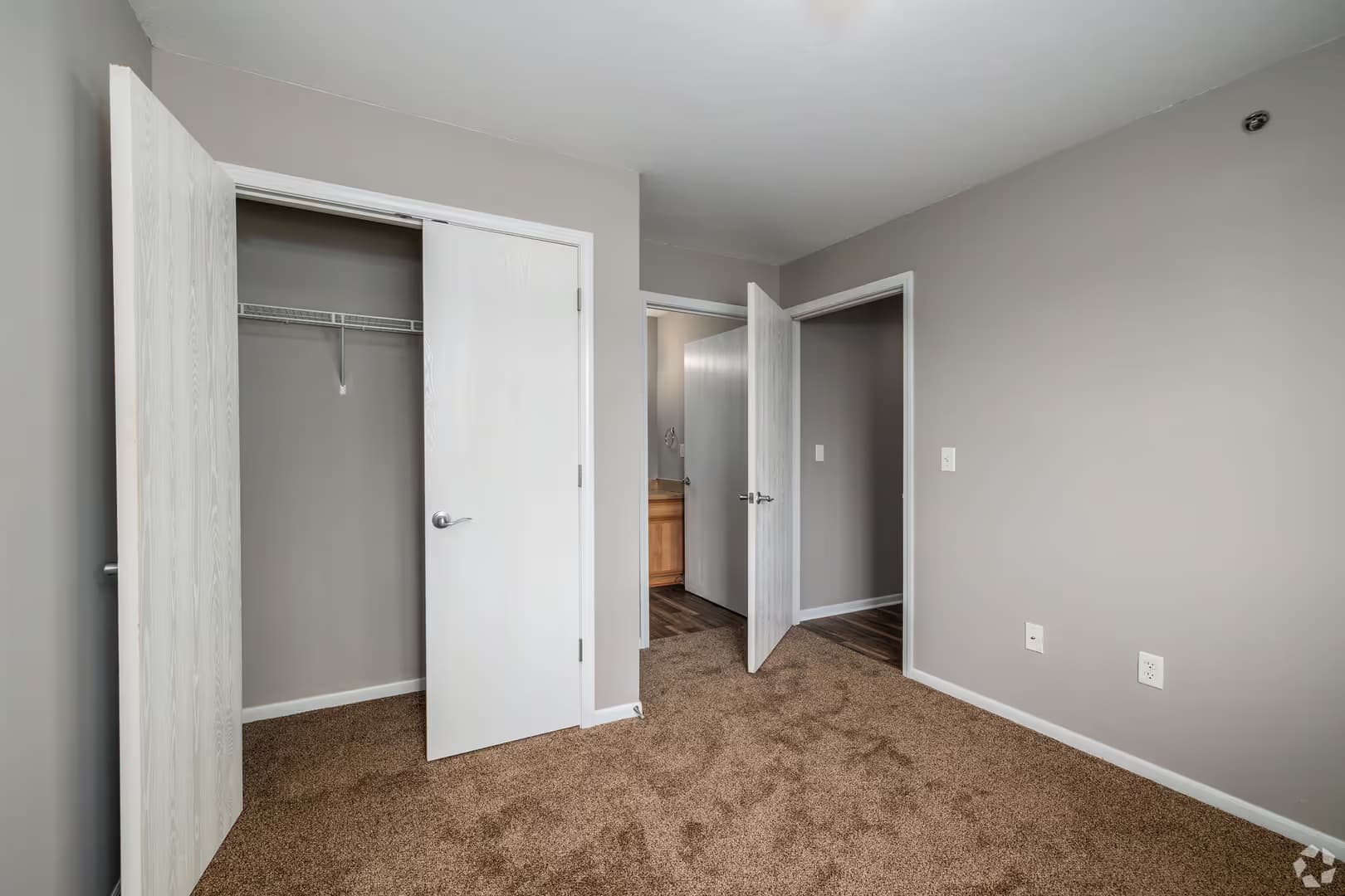 Pittsburg Apartment: 1904 S Rouse