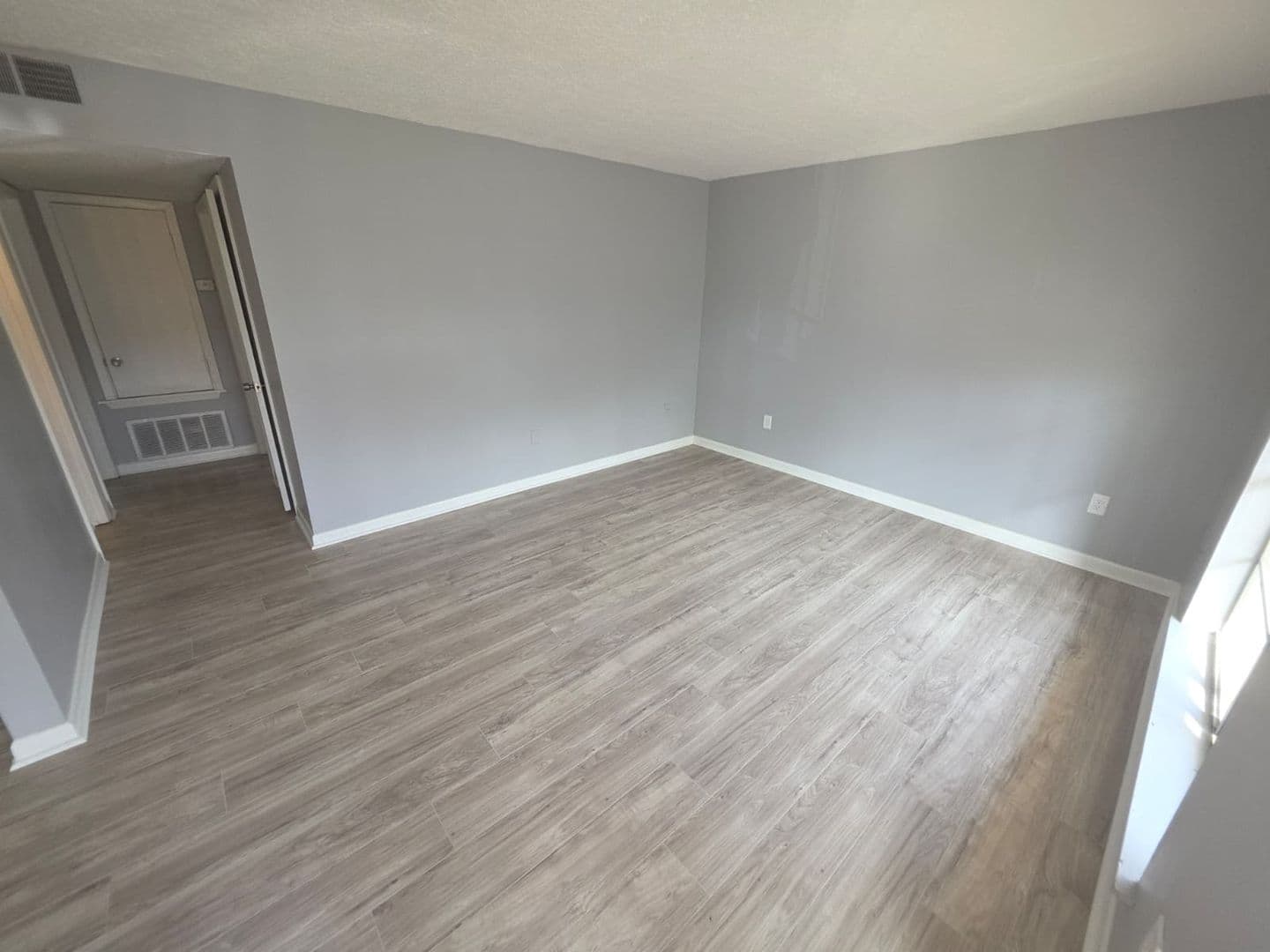 Jackson Apartment: 1505 North West Street - F7