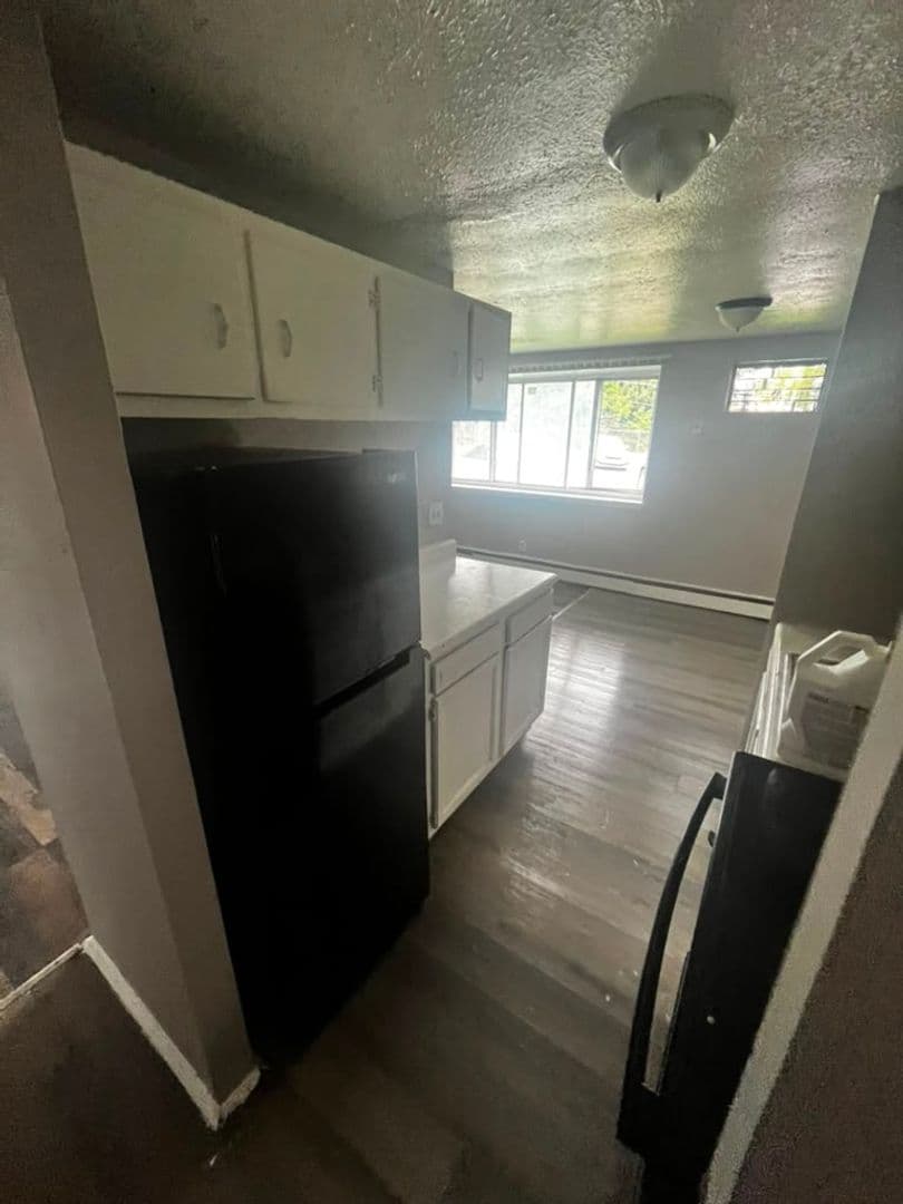 East Cleveland Apartment: 13540 Superior Rd