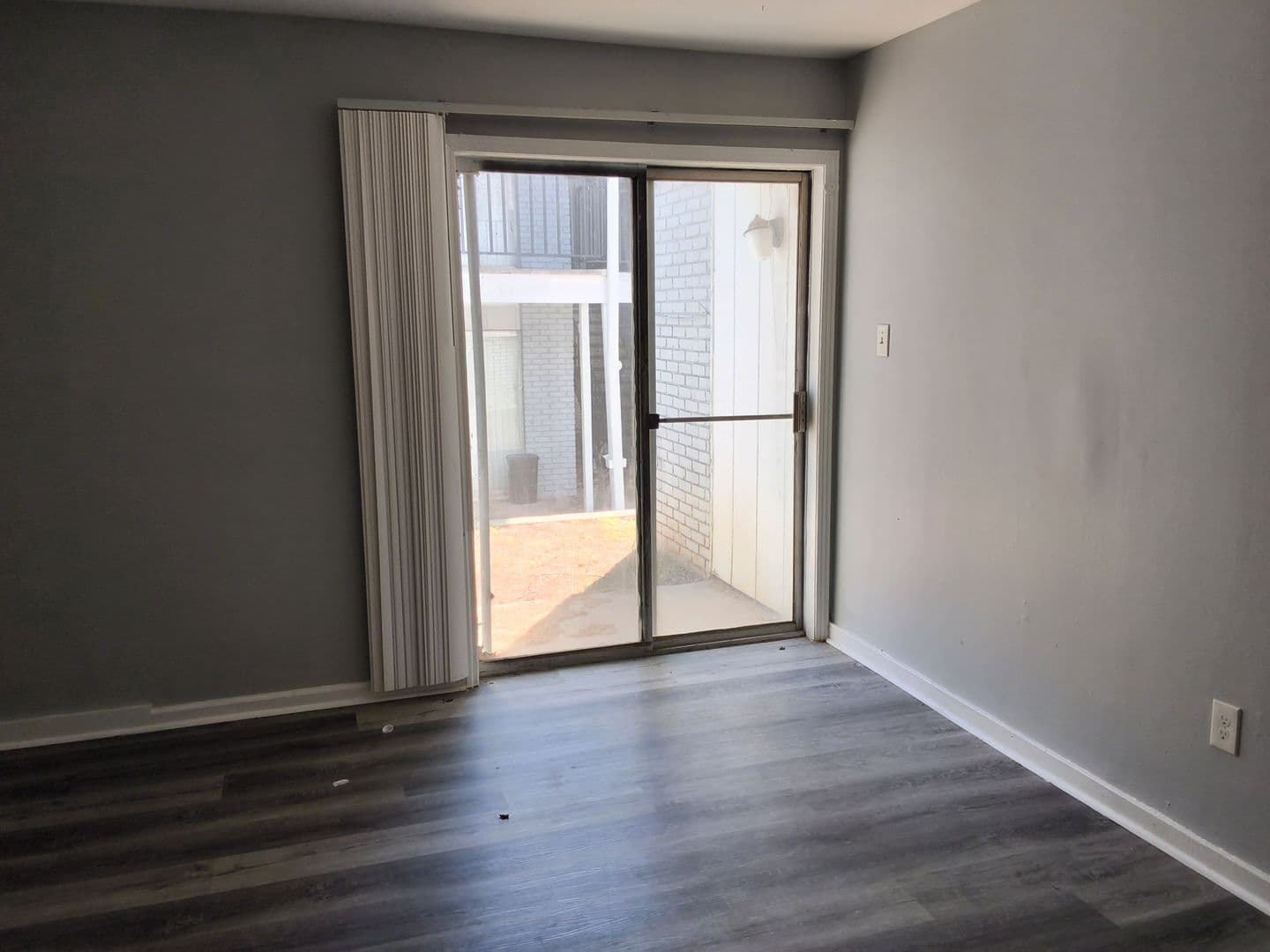 Jackson Apartment: 225 W McDowell Road