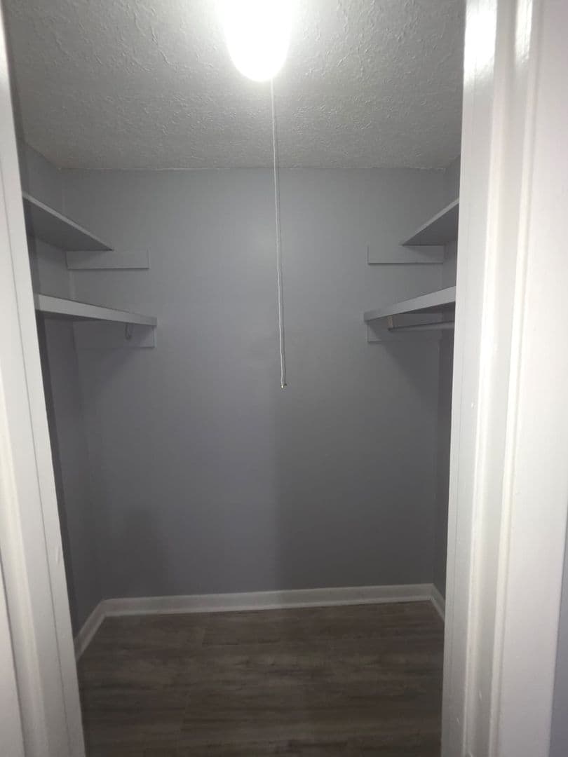 Jackson Apartment: 1505 North West Street - F7