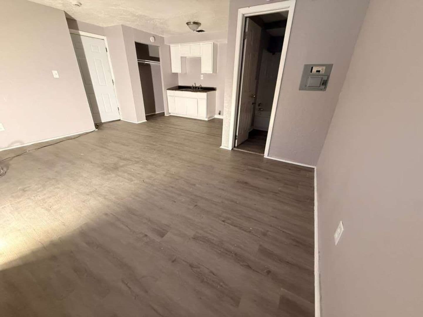 East Cleveland Apartment: 13420 Euclid Ave