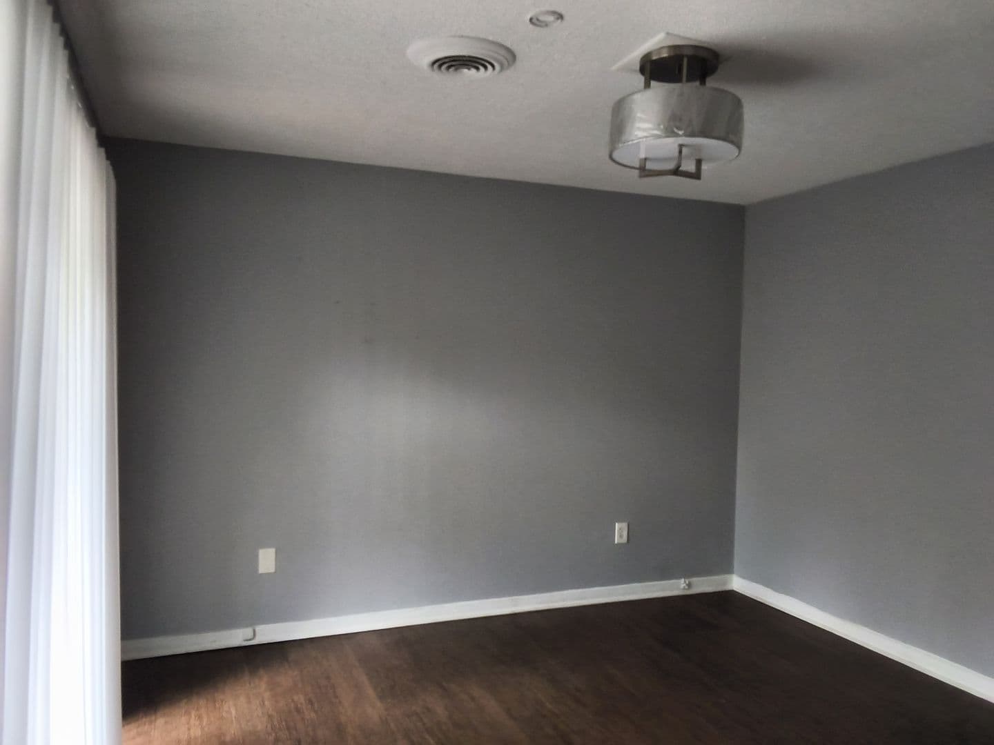 Jackson Apartment: 225 W McDowell Road