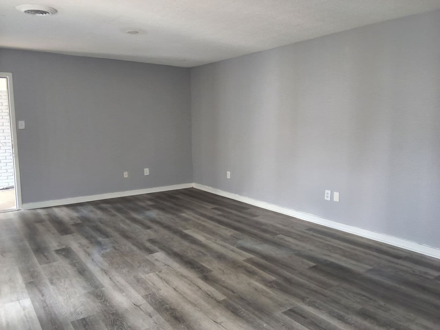 Jackson Apartment: 225 W McDowell Road