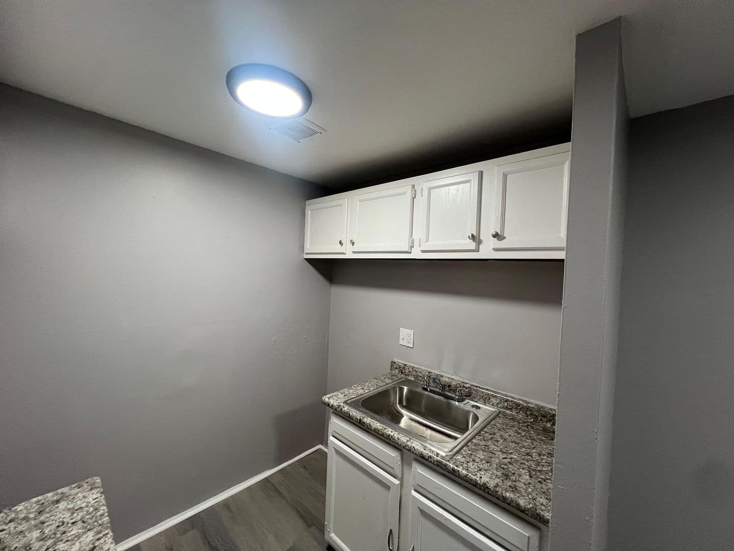 East Cleveland Apartment: 13540 Superior Rd