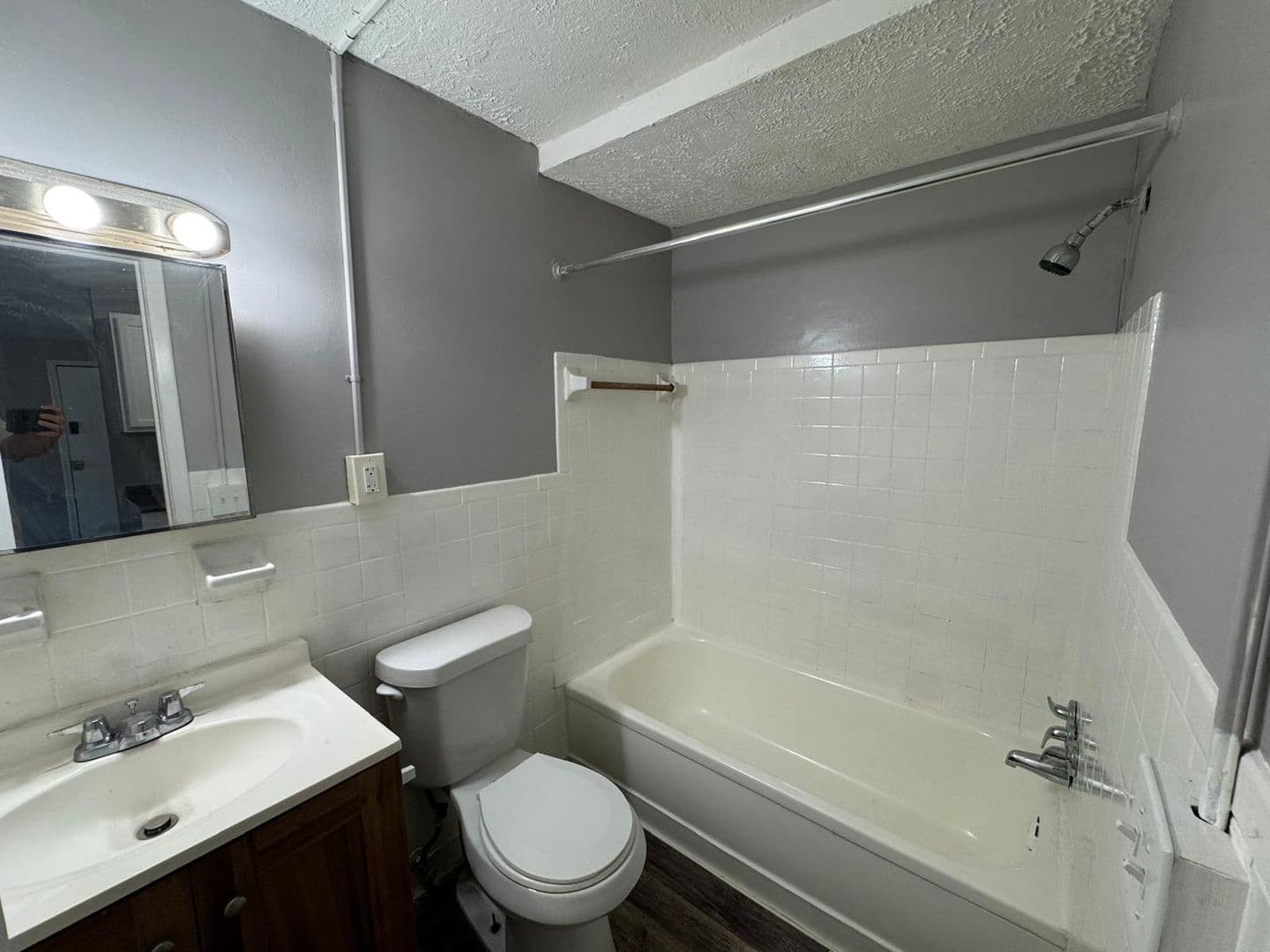 East Cleveland Apartment: 13420 Euclid Ave